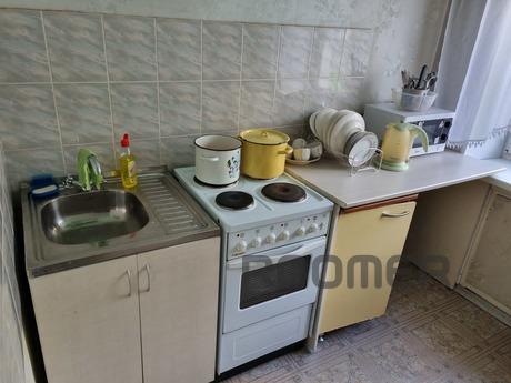 3-room apartment on Mira 22, Zlatoust - apartment by the day