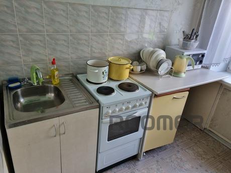3-room apartment on Mira 22, Zlatoust - apartment by the day