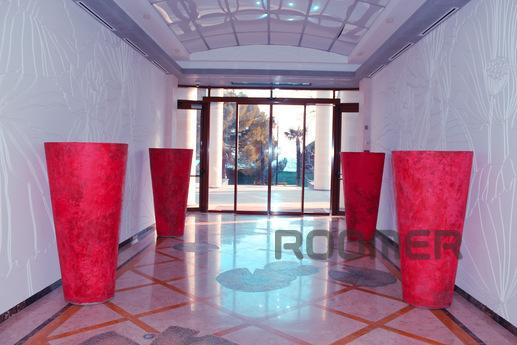 The apartment is offered in a cozy and beautiful place Primo