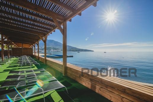 Daily LCD "Lotos" 26, Yalta - apartment by the day