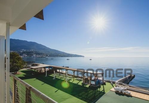 Daily LCD "Omega" studio, Yalta - apartment by the day