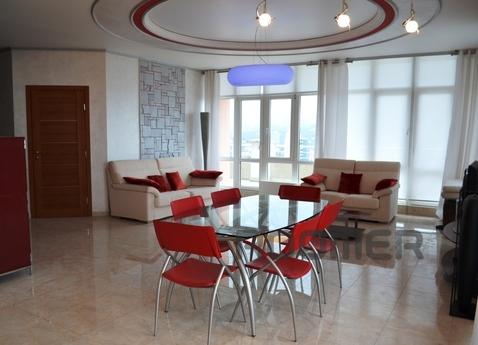 Daily LCD "Profesional" 7/2, Yalta - apartment by the day