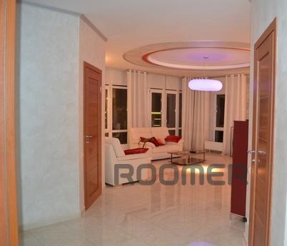 Daily LCD "Profesional" 7/2, Yalta - apartment by the day
