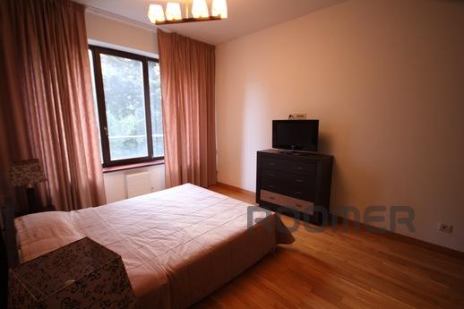 Daily LCD "Omega" 2/2, Yalta - apartment by the day