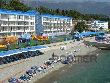 Daily LCD "Omega" 2/2, Yalta - apartment by the day