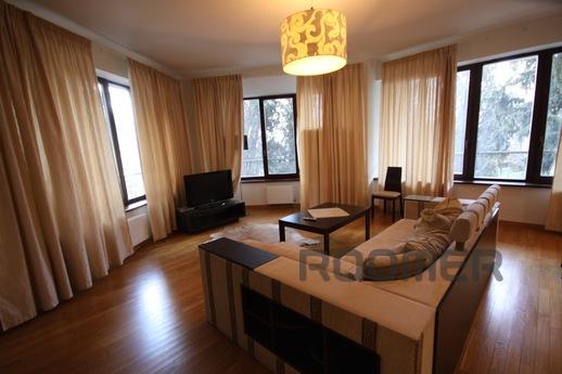 Daily LCD "Omega" 2/3 ", Yalta - apartment by the day