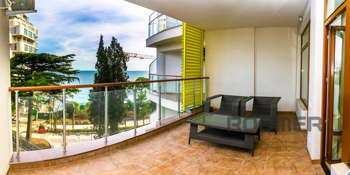Daily LCD "Lotos" 18, Yalta - apartment by the day
