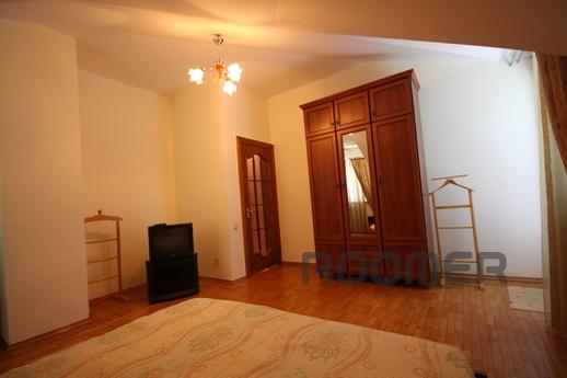 Daily Cottage Village "South Legen, Yalta - apartment by the day