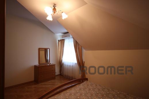 Daily Cottage Village "South Legen, Yalta - apartment by the day