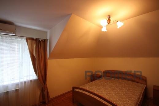 Daily Cottage Village "South Legen, Yalta - apartment by the day