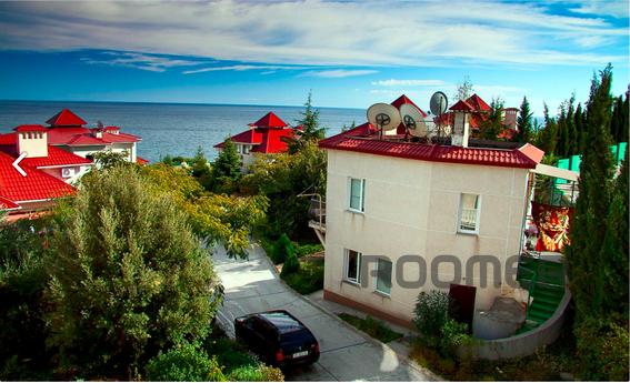 Daily South Legend 1, Yalta - apartment by the day