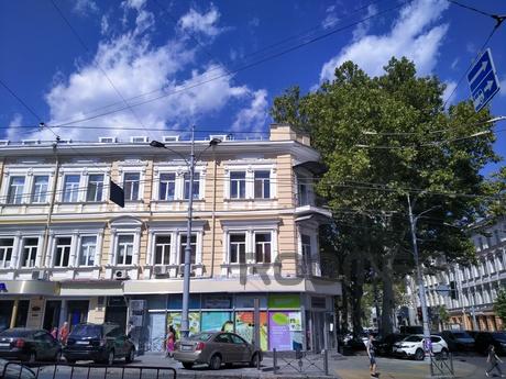 Квартира недорого в Одессе. Оперный, Одесса - квартира посуточно