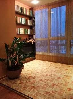 I will rent an apartment in a large area, Chernomorsk (Illichivsk) - apartment by the day