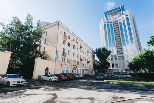 ИСТОР. ЦЕНТР, ЖД-ВОКЗАЛ, Екатеринбург - квартира посуточно