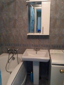 2 bedroom apartment for rent, Chernomorsk (Illichivsk) - apartment by the day