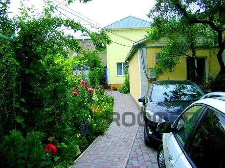 HOUSE NEAR THE SEA NEAR A CYPRUS ALLEY, 8 MINUTES TO THE SEA