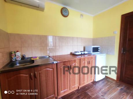 ZANDER. HOUSE NEAR THE SEA, Sudak - apartment by the day