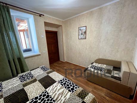 ZANDER. HOUSE NEAR THE SEA, Sudak - apartment by the day