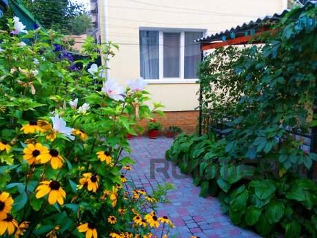 ZANDER. GUEST HOUSE 'COOL', Sudak - apartment by the day