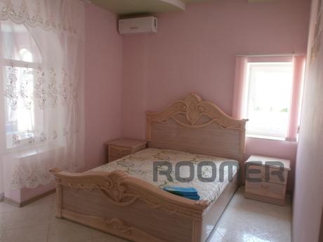 Camilla Guesthouse, Sudak - apartment by the day