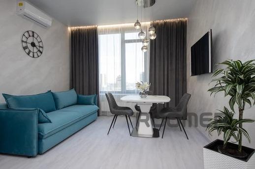 3 room apartment is located in the very center of Kiev in th