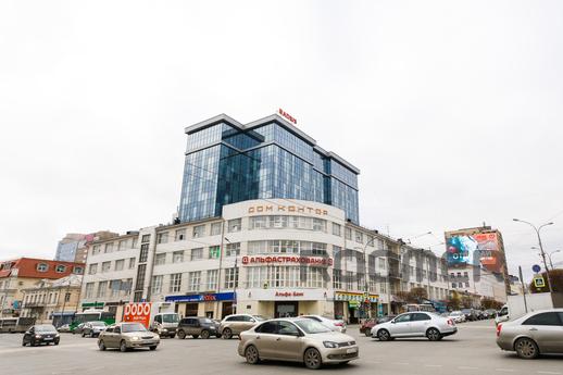 Daily ul.Malysheva 415, Yekaterinburg - apartment by the day