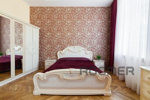 Cozy 1 bedroom apartment in the center, Lviv - apartment by the day