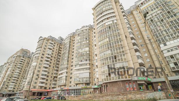 Apartments on Komendantsky Prospekt, Saint Petersburg - apartment by the day