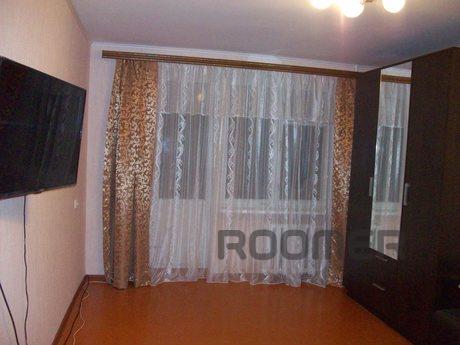 Two bedroom apartment on the Revolutiona, Feodosia - apartment by the day