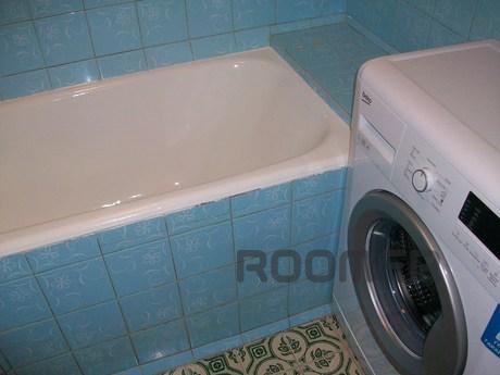 Two bedroom apartment on the Revolutiona, Feodosia - apartment by the day