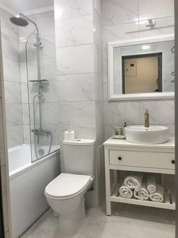 Vulitsa Lyatoshinsky, center of Zhytomyr, Zhytomyr - apartment by the day