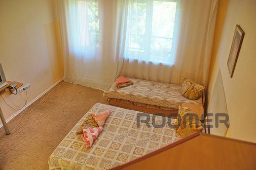 Daily South Coast Highway 16, Yalta - apartment by the day