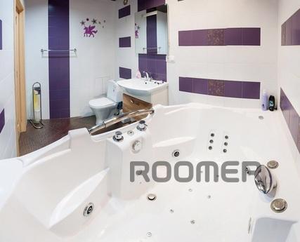 APARTMENT WITH JACUZZI AT A DAY IN THE C, Samara - apartment by the day