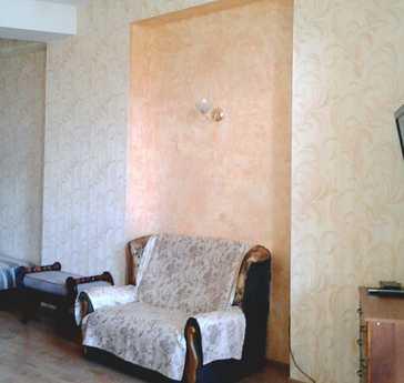 Room at Pushkin Alley, 3rd floor, Yalta - apartment by the day