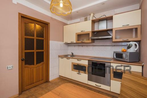 Apartment at the car market 'WHITE T, Yekaterinburg - apartment by the day