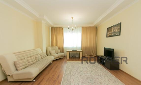 We rent in the center of the left bank a 3-room apartment in