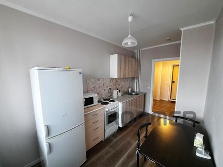 Cozy apartment near Planeta, Krasnoyarsk - apartment by the day