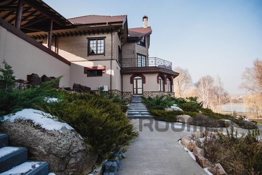 Lake House, Beloogorodka - apartment by the day