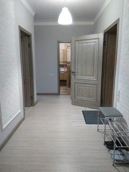 2 BR apartment in the center, Aktobe - apartment by the day