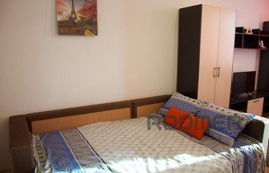 Studio in the city center with a great v, Yekaterinburg - apartment by the day