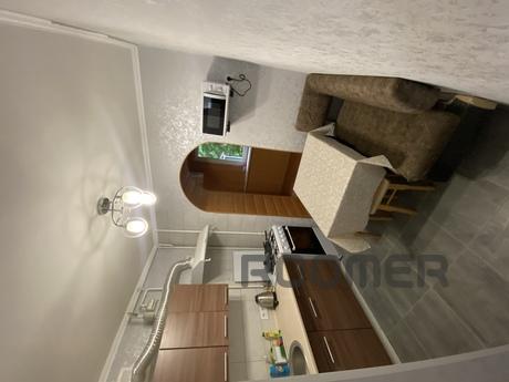 Rent two-room apartment, 2 rooms, Chernomorsk (Illichivsk) - apartment by the day