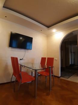 Apartment in the very center of Kiev, Kyiv - apartment by the day