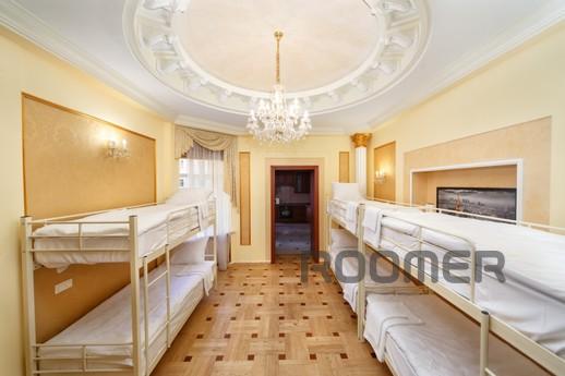 Novyi SUPUTERNIK hostel in the old town, Lviv - apartment by the day