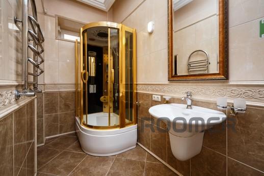 Novyi SUPUTERNIK hostel in the old town, Lviv - apartment by the day