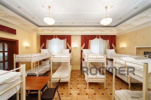 Novyi SUPUTERNIK hostel in the old town, Lviv - apartment by the day
