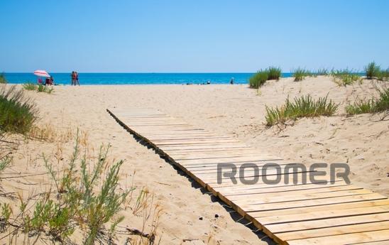 RENT 2-bedroom suites in Z, Zatoka - apartment by the day