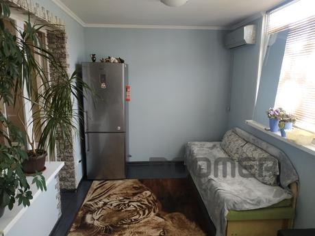 Rent 2 rooms 43m2, Chernomorsk (Illichivsk) - apartment by the day
