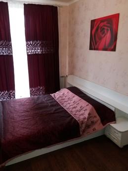 Посуточно 2х комн. квартира в г. Светловодск.
С мебелью, пос