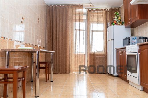 Cozy apartment near the metro, Novosibirsk - apartment by the day