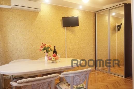 Сдам 2х комн квартиру возле метро Ботани, Харьков - квартира посуточно